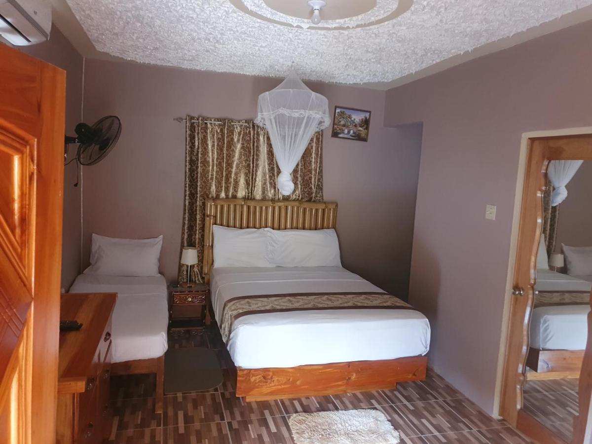 Mesmerize Guest House Port Antonio Extérieur photo